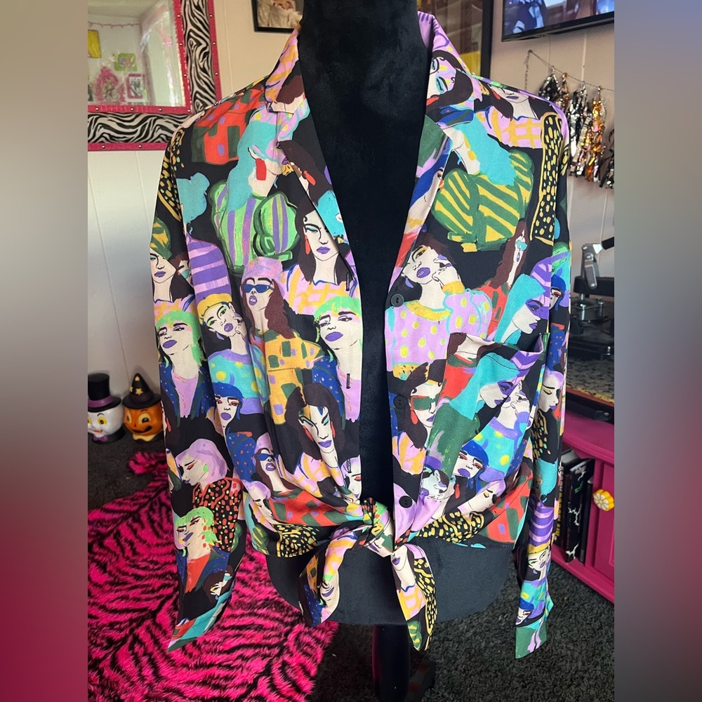 Funky abstract button up